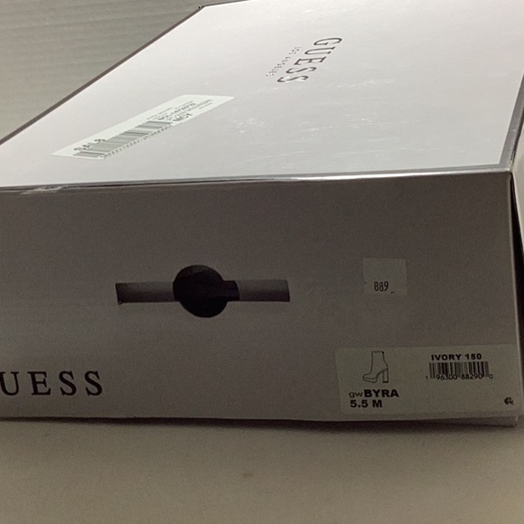 Women's Byra Platform Block Heel Dress Booties - Picture 5 of 5